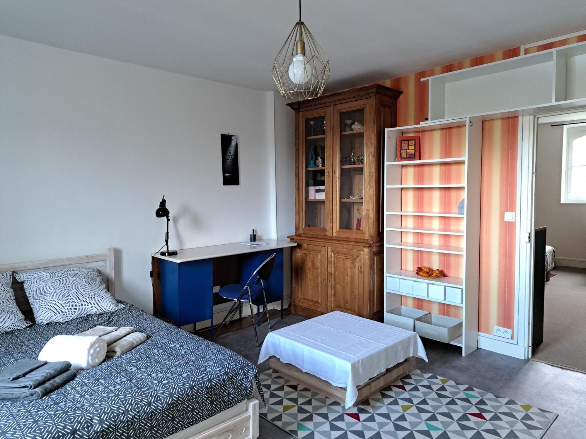 Les Chambres De Lucie-B&B - Petit Dej Inclus - Parking Prive - Proche Gare Versailles Pokoj fotografie