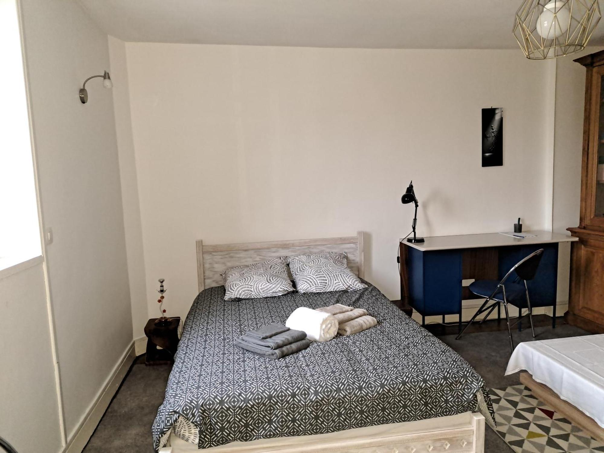 Les Chambres De Lucie-B&B - Petit Dej Inclus - Parking Prive - Proche Gare Versailles Pokoj fotografie